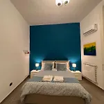 La Casa Di Marty Apartment *
