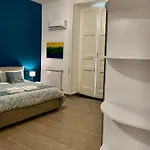 La Casa Di Marty Apartment *